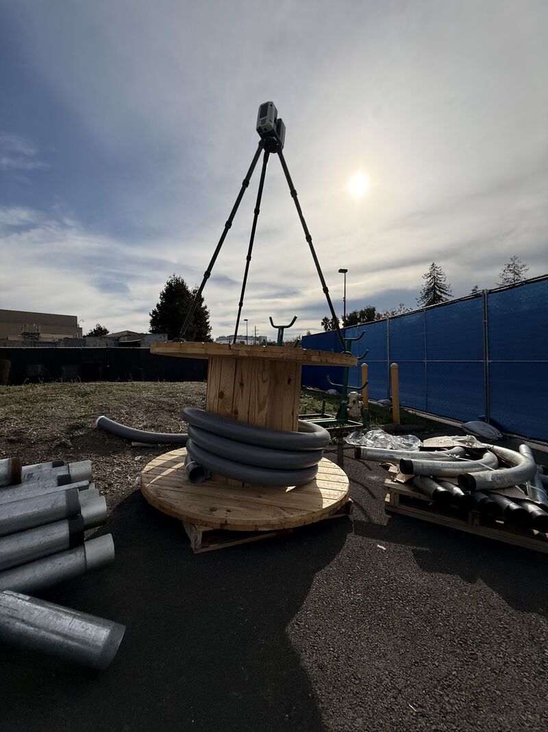 3D laser scanning setup with a Leica RTC360 mounted on a cable drum for elevated and stable site capture by GTEC3D.