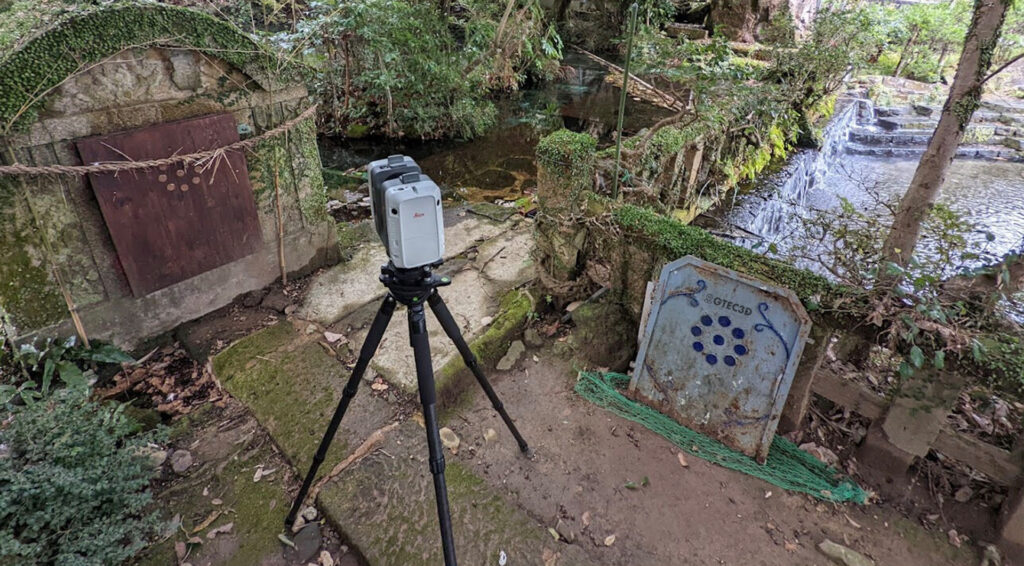 GTEC3D personnel operate 3D scanning equipment outdoors near the historic Todoroki Spring in Uto, Kumamoto, Japan.